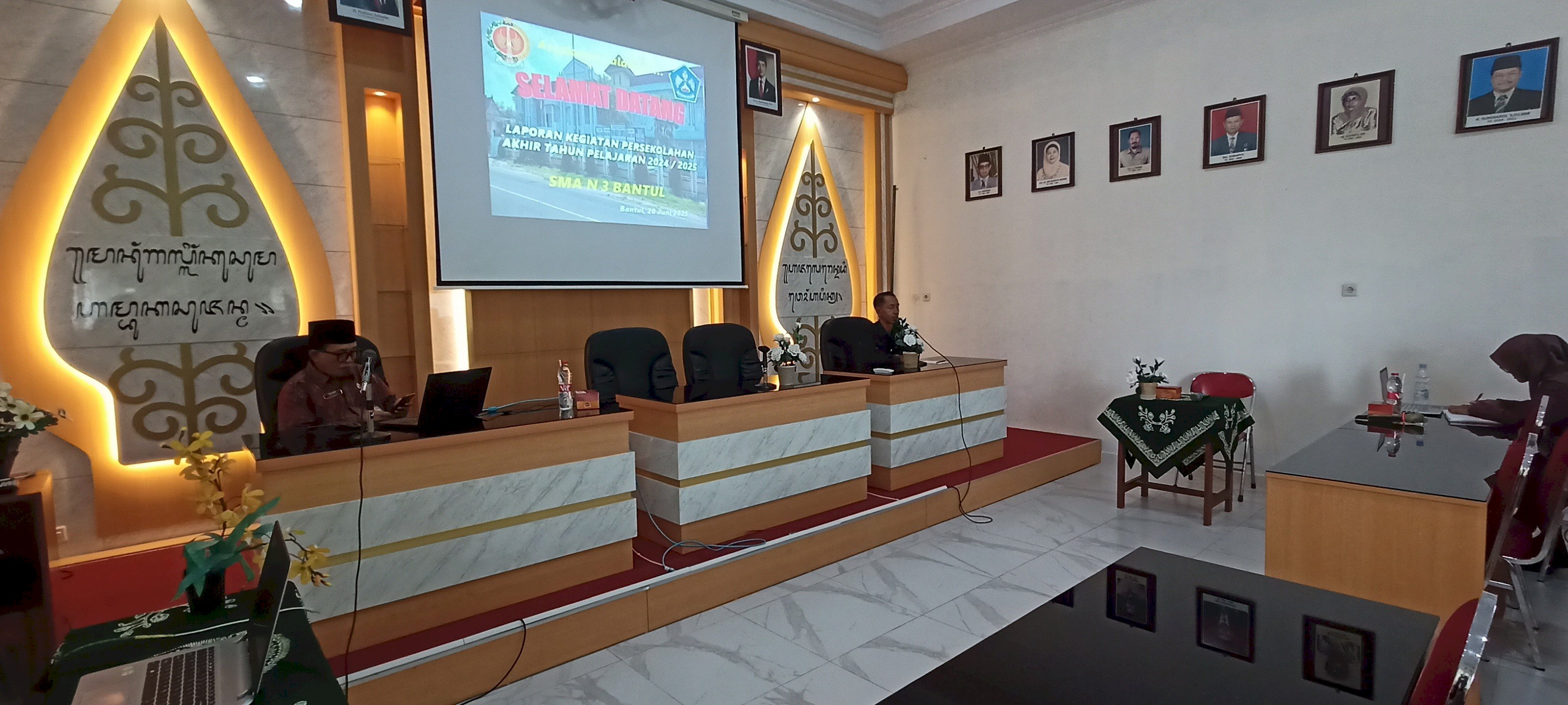 PEMBAGIAN RAPOR SEMESTER GENAP